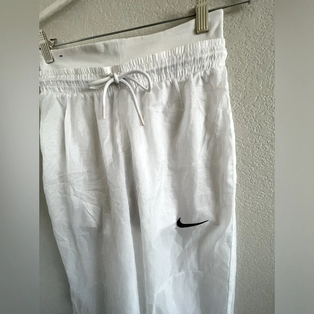 Nike Indio woven sportswear pants